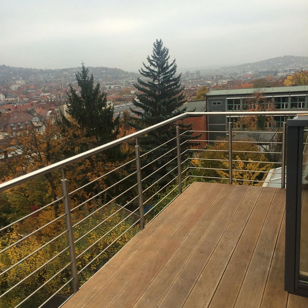 Holzkonstruktion Balkon Terrasse
